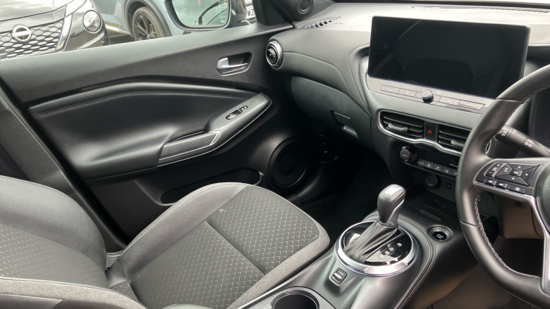 Nissan Juke 1.6 Hybrid N-Connecta 5dr Auto Hybrid Hatchback